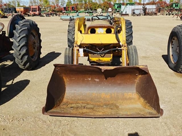Image of Massey Ferguson 202 equipment image 4