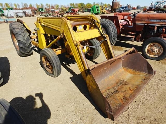 Image of Massey Ferguson 202 equipment image 1