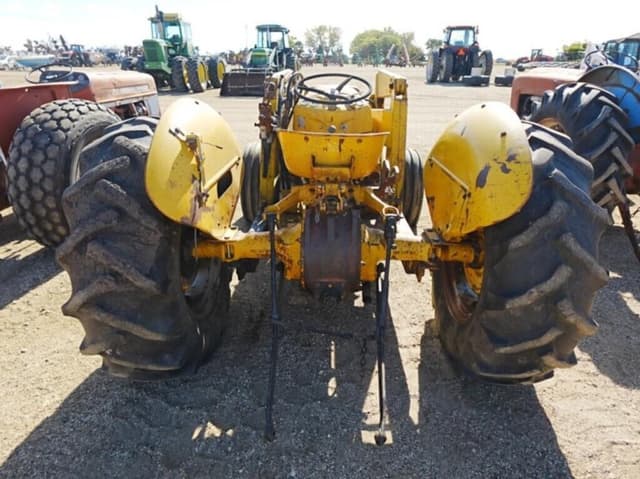 Image of Massey Ferguson 202 equipment image 3