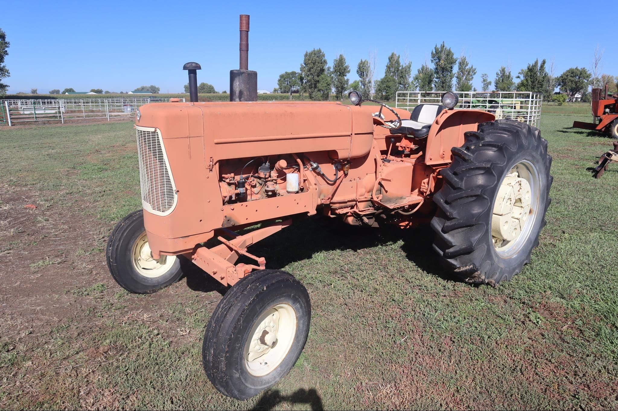 1962 Allis Chalmers D19 Equipment Image0