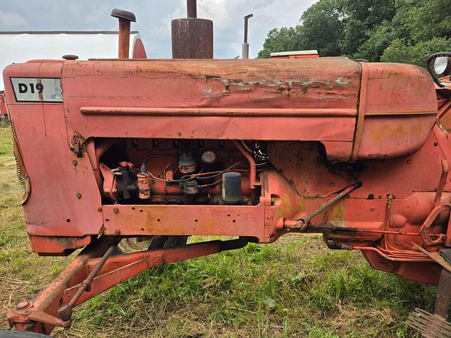 Image of Allis Chalmers D19 equipment image 4