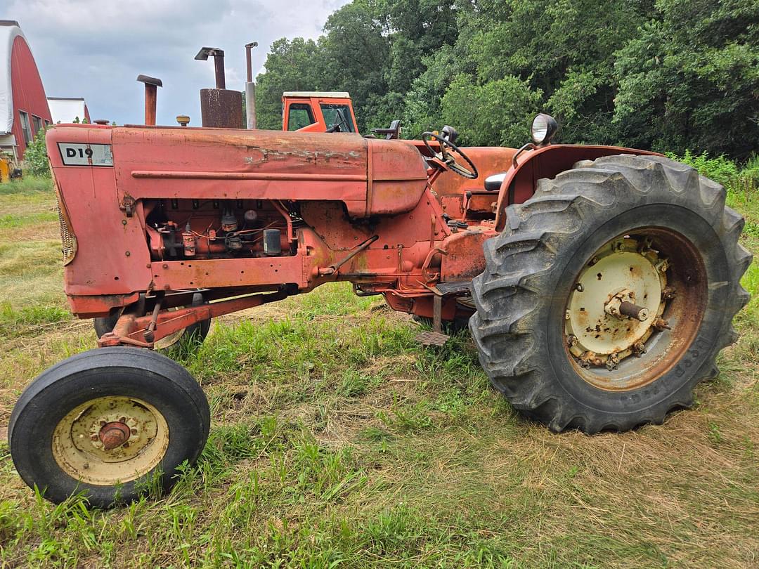 Image of Allis Chalmers D19 Primary image