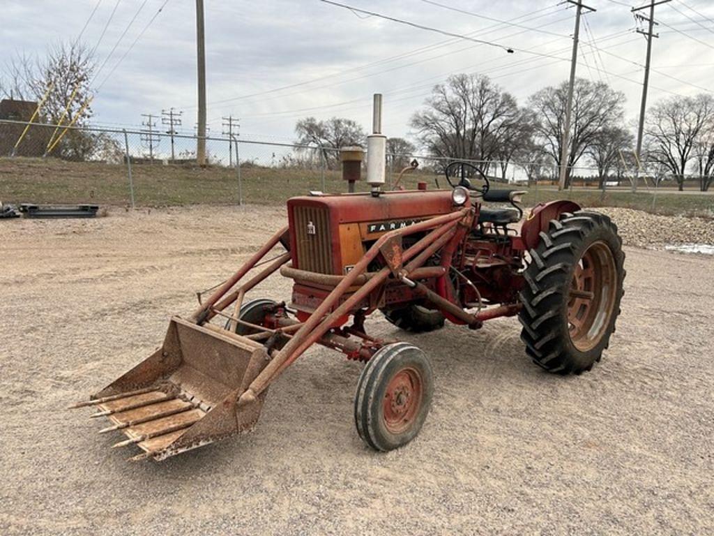 Image of Farmall 504 Primary image