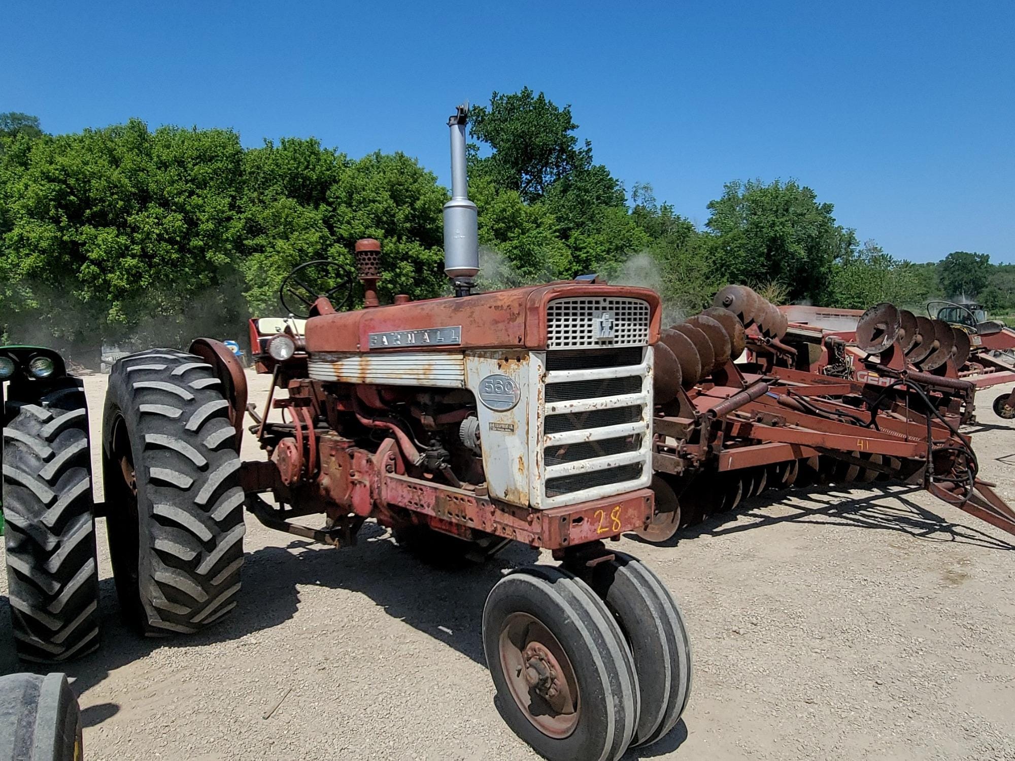 Main image Farmall 560 