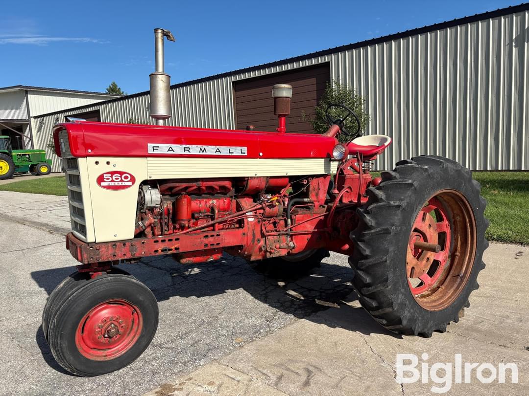 Image of Farmall 560  Primary image