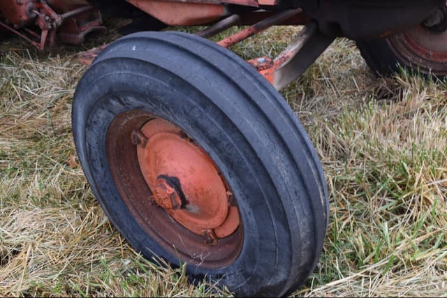 Image of J.I. Case 930 equipment image 4
