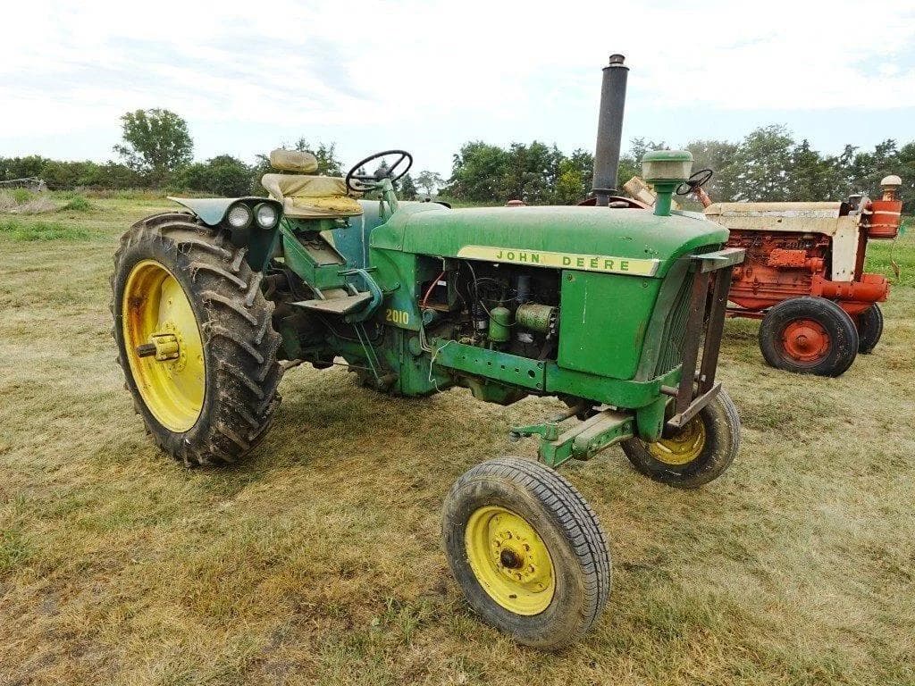 Image of John Deere 2010 Primary image