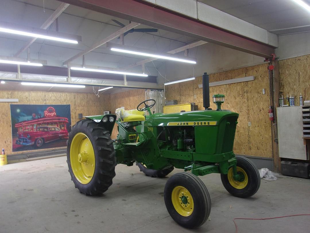 Image of John Deere 2010 Primary image