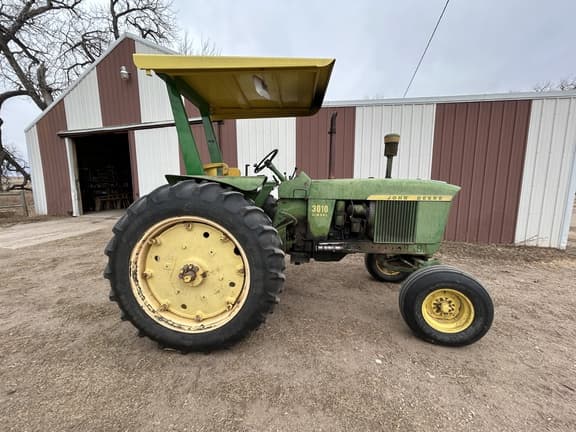 Image of John Deere 3010 equipment image 4