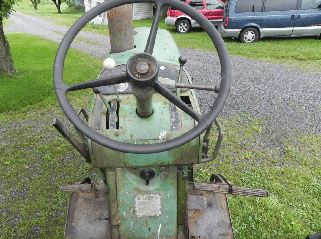 Image of John Deere 3010 Image 1