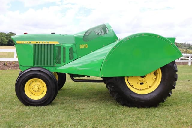Image of John Deere 3010 equipment image 1