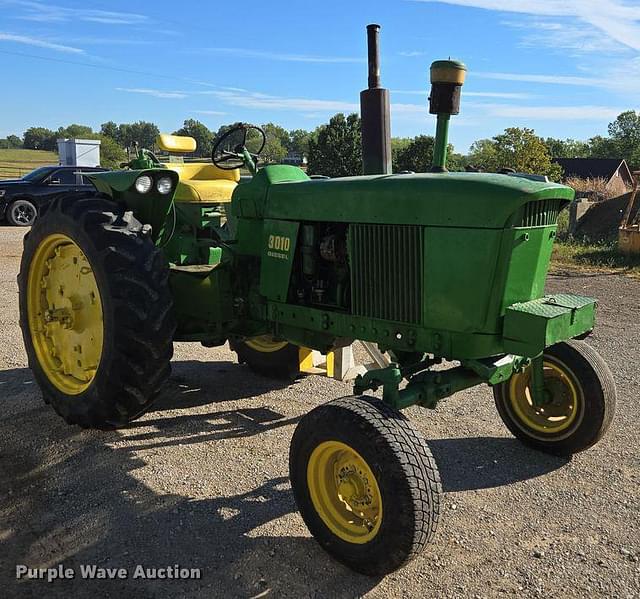 Image of John Deere 3010 equipment image 2