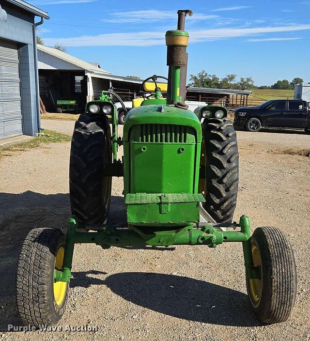 Image of John Deere 3010 equipment image 1