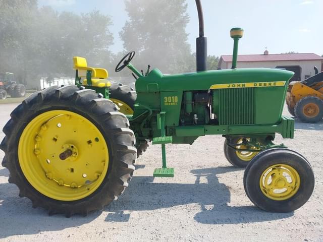 Image of John Deere 3020 equipment image 3