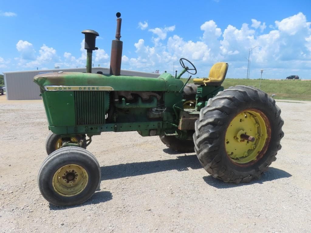 Image of John Deere 4010 Primary image
