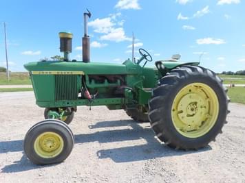 Main image John Deere 4010