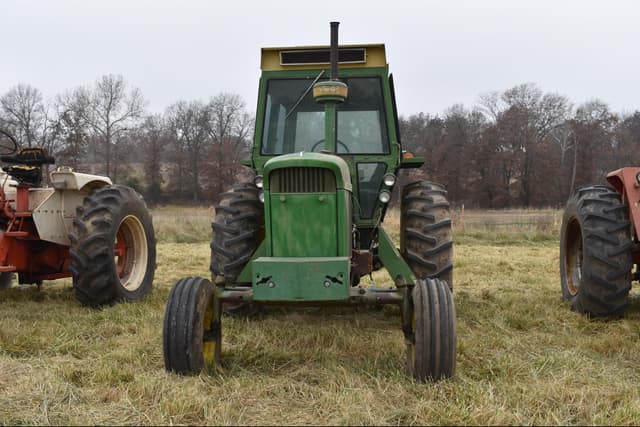 Image of John Deere 4010 equipment image 1