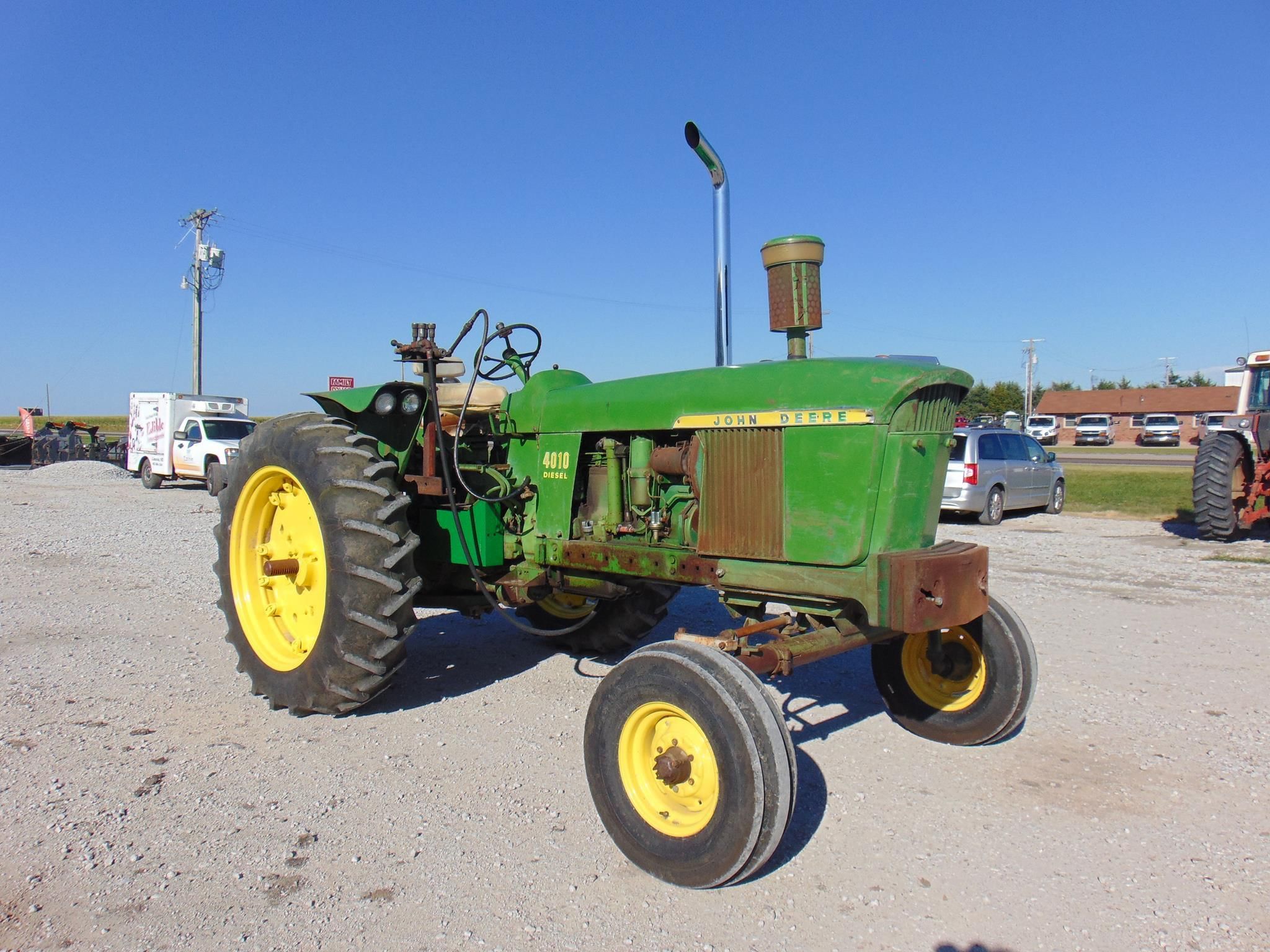 1962 John Deere 4010 Equipment Image0
