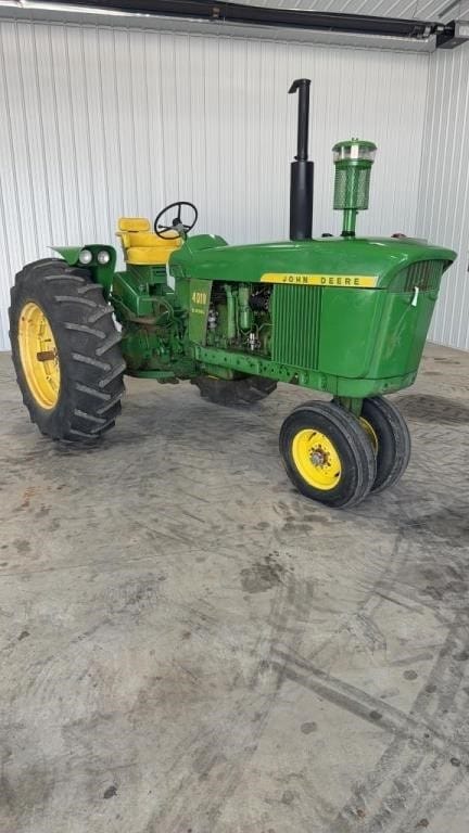 1962 John Deere 4010 Equipment Image0