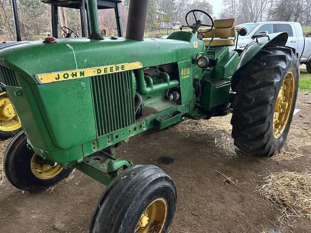 Image of John Deere 4010 equipment image 4