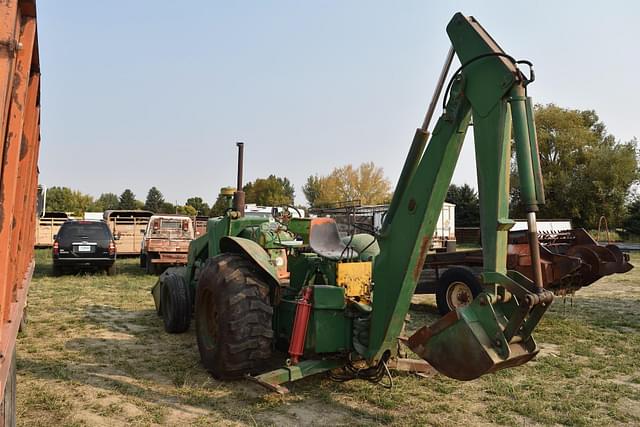 Image of John Deere 4010 equipment image 4