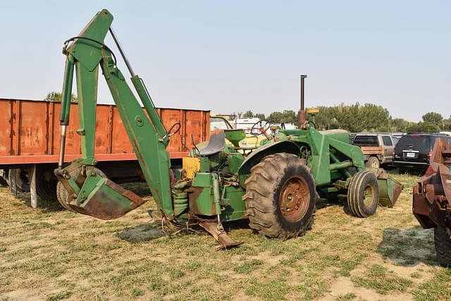 Image of John Deere 4010 equipment image 2