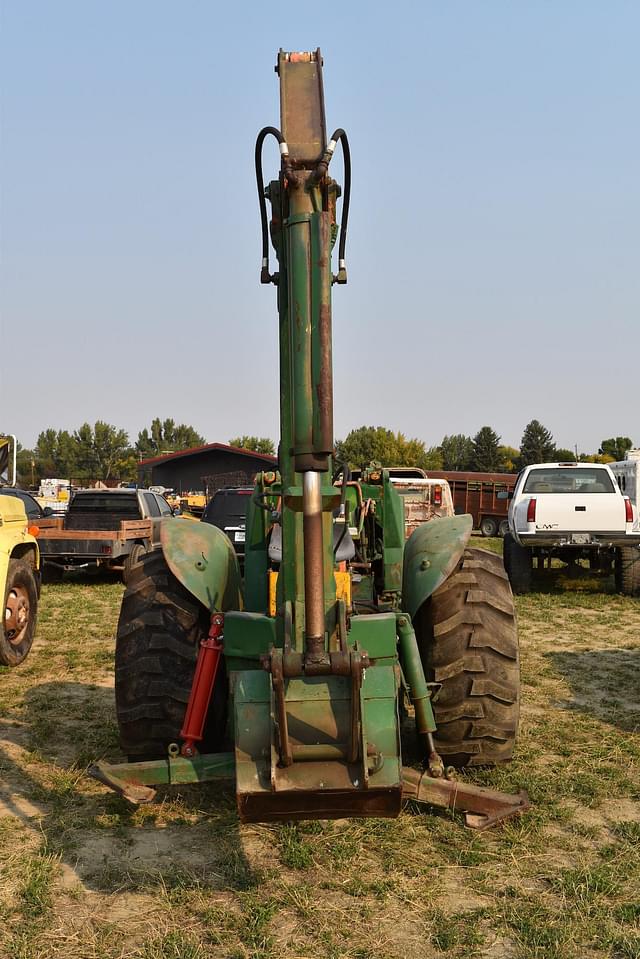 Image of John Deere 4010 equipment image 3