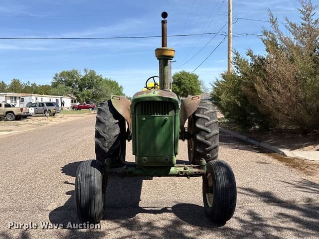 Image of John Deere 4010 equipment image 1