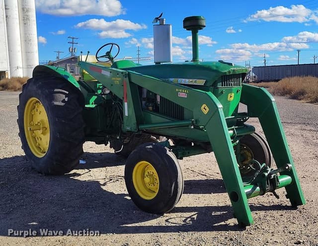 Image of John Deere 4010 equipment image 2
