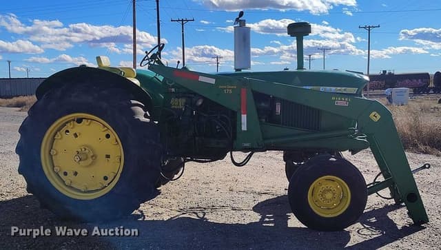 Image of John Deere 4010 equipment image 3