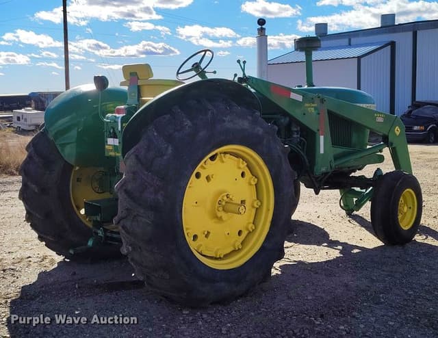 Image of John Deere 4010 equipment image 4