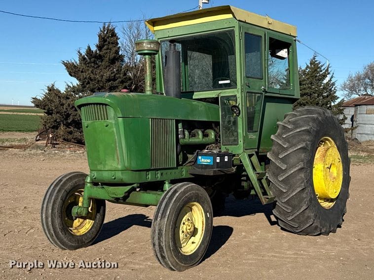 1962 John Deere 4010 Equipment Image0