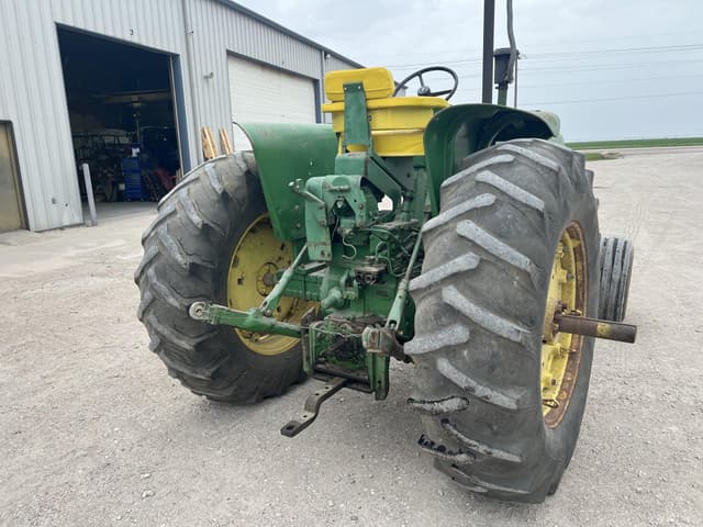 Image of John Deere 4010D equipment image 3