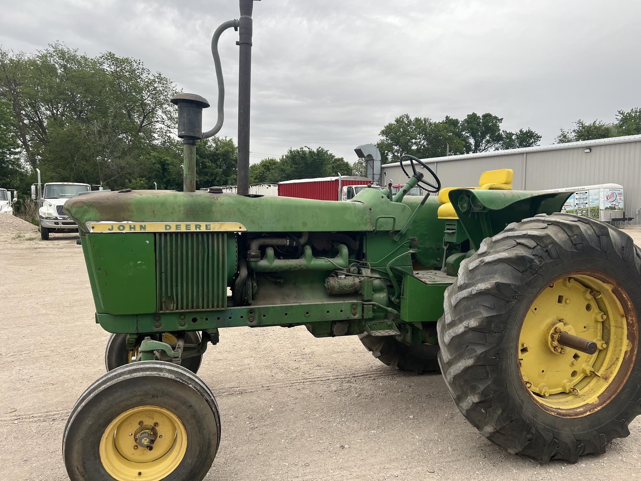 1962 John Deere 4010D Equipment Image0
