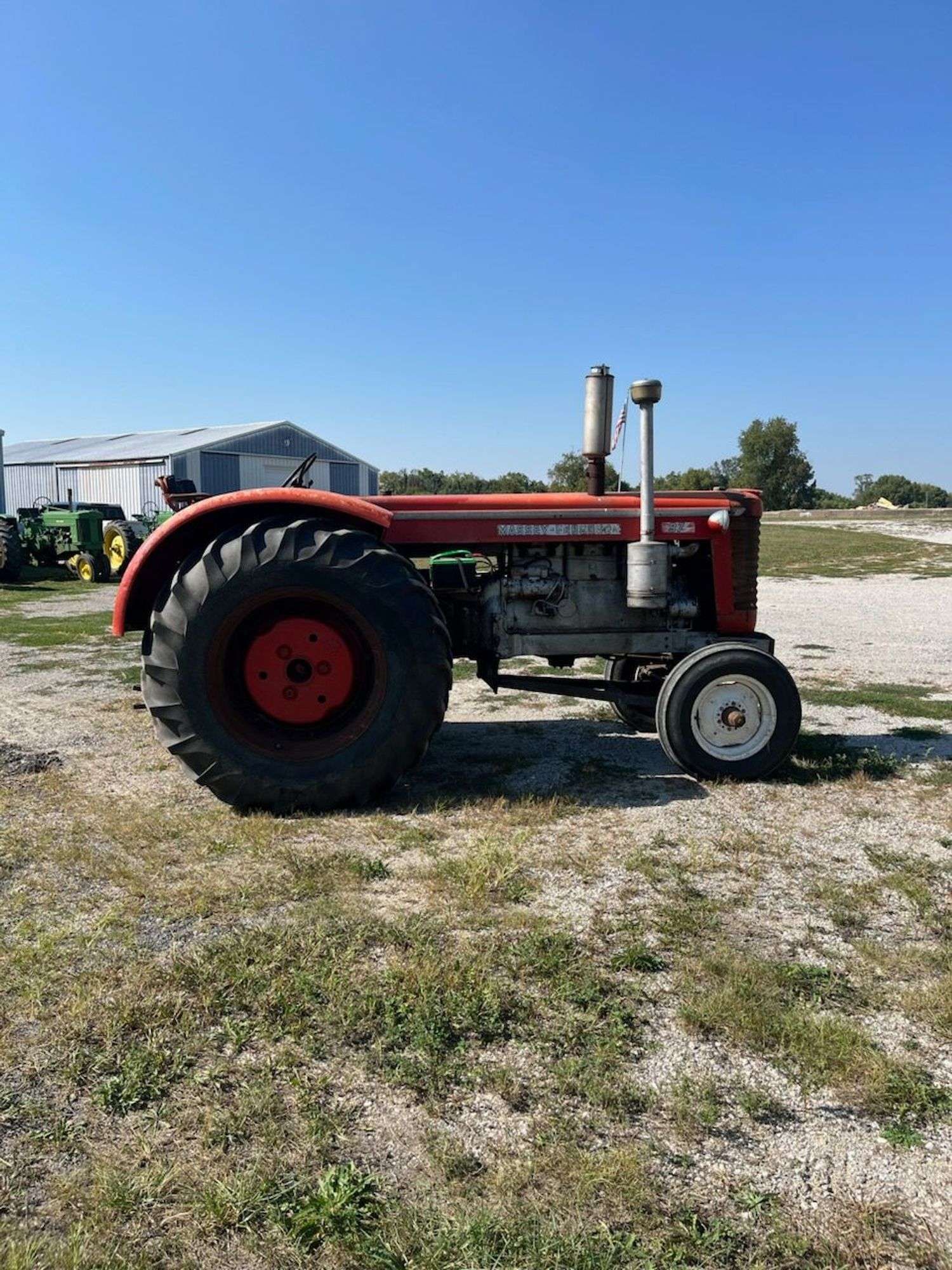 1962 Massey Ferguson 97 Equipment Image0