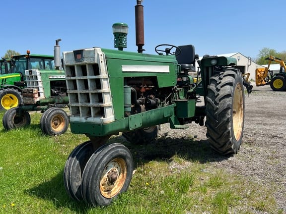 SOLD - 1962 Oliver 1600 Stock No. E006513 Tractors with 66 HP