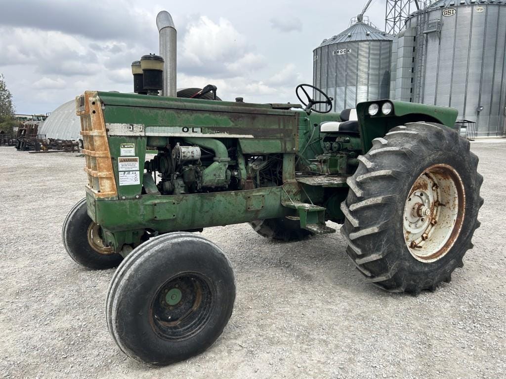 1962 Oliver 1900 Equipment Image0
