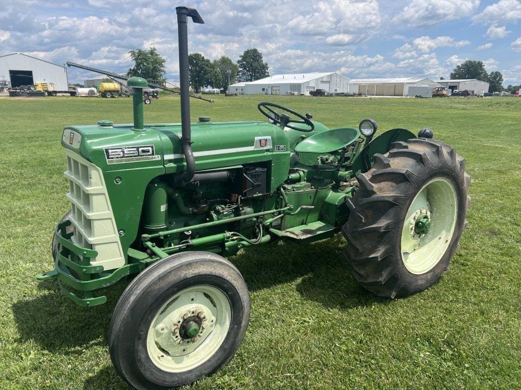 1962 Oliver 550 Equipment Image0