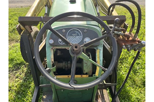 Image of John Deere 2010 equipment image 4