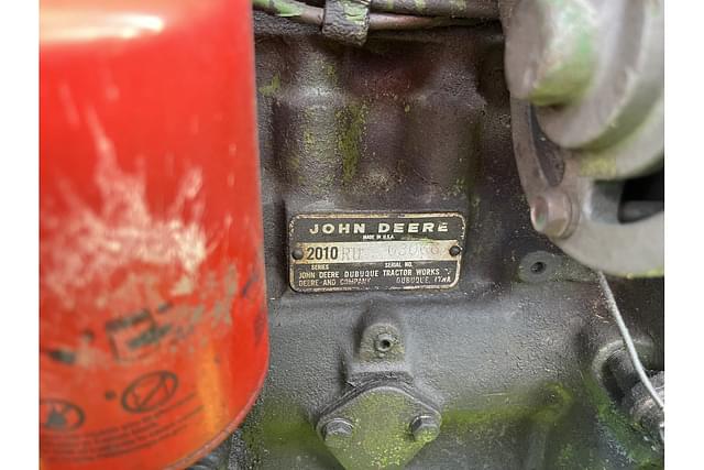 Image of John Deere 2010 equipment image 2