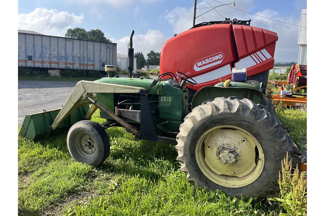 Image of John Deere 2010 Primary image