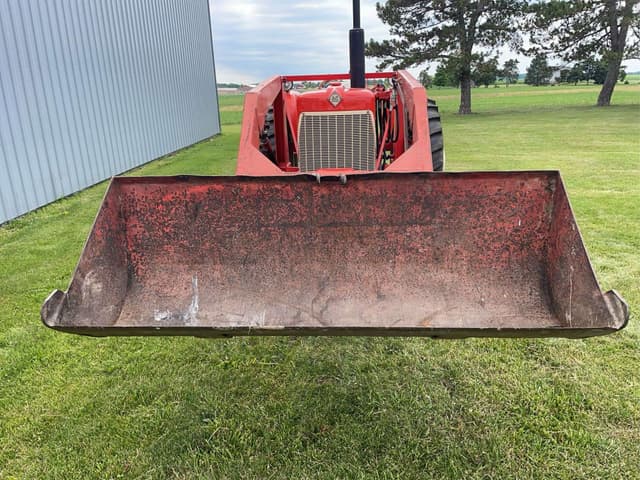 Image of Allis Chalmers D17 equipment image 1