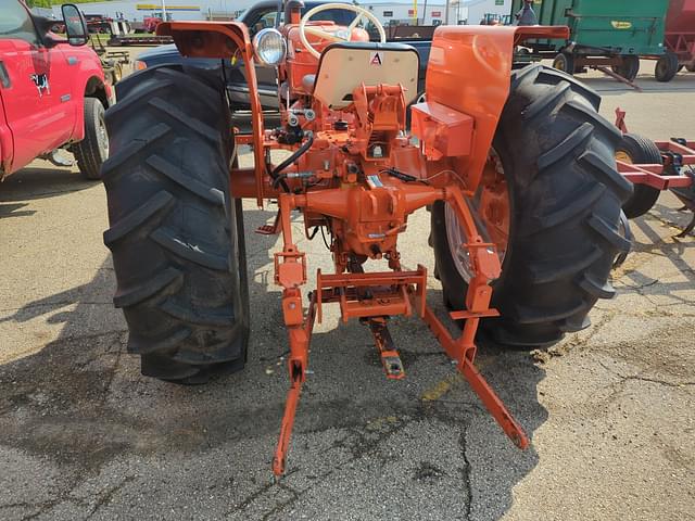 Image of Allis Chalmers D17 equipment image 3