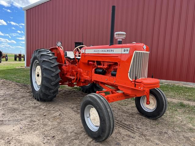 Image of Allis Chalmers D19 equipment image 1