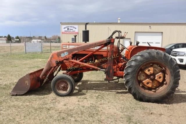 Image of Allis Chalmers D19 equipment image 2