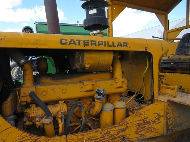 Image of Caterpillar D6 equipment image 3