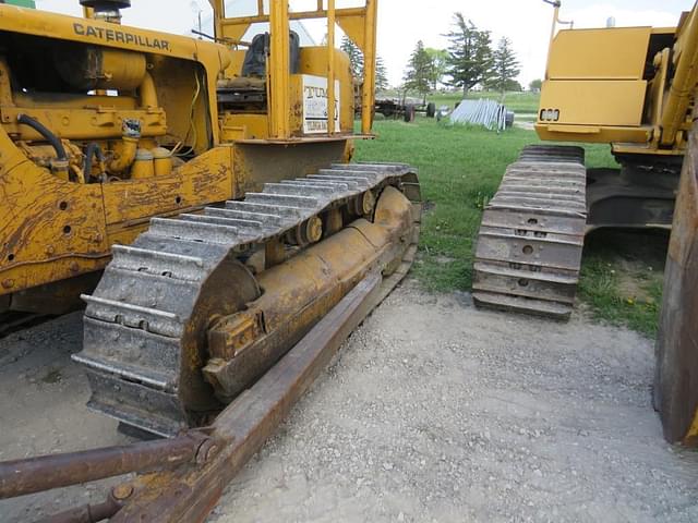 Image of Caterpillar D6 equipment image 1