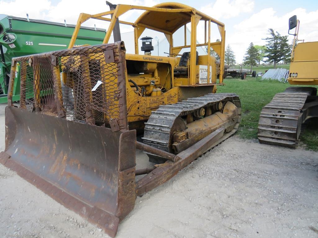 Image of Caterpillar D6 Primary image