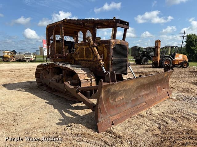 Image of Caterpillar D6C equipment image 2