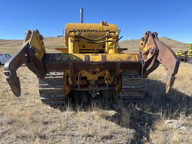 Image of Caterpillar D8 equipment image 4